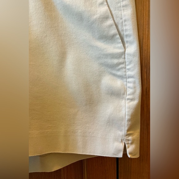 Old Navy Khaki Shorts, size: 6 - Picture 4 of 8